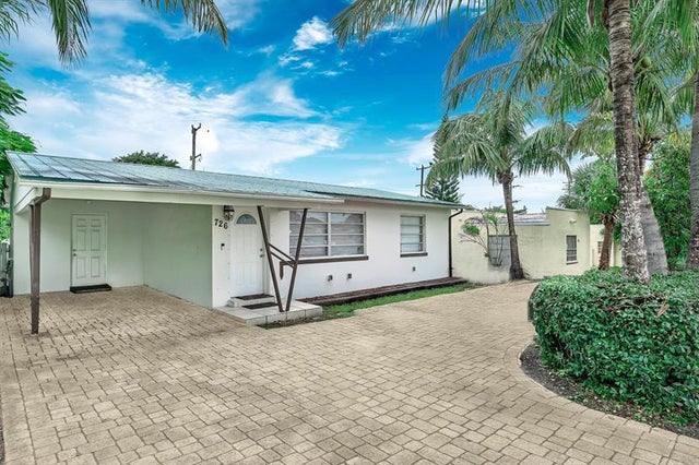 1 of 34 - 726 N A St, Lake Worth, FL