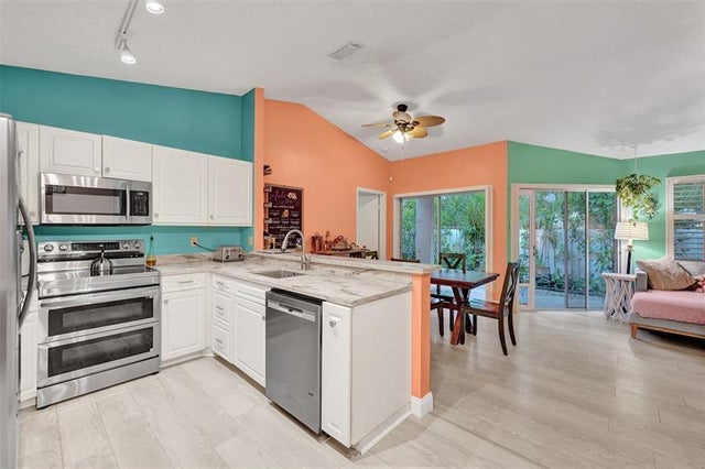 5 of 91 - 9836 Nw 9th Ct, Plantation, FL