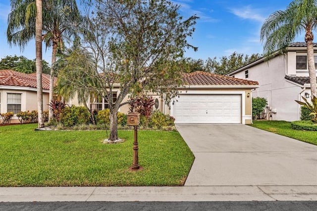 2 of 45 - 10946 Crescendo Cir, Boca Raton, FL