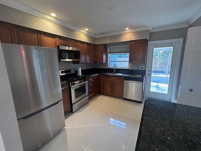 2 of 20 - 40 Ne 48th St, Fort Lauderdale, FL