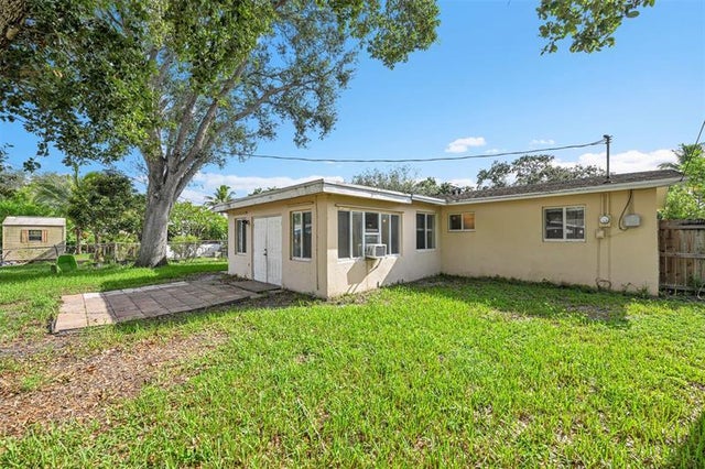 2 of 26 - 5031 Sw 94th Way, Cooper City, FL