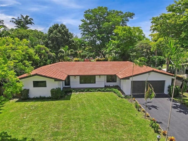 1 of 30 - 4190 Sw 4th St, Plantation, FL