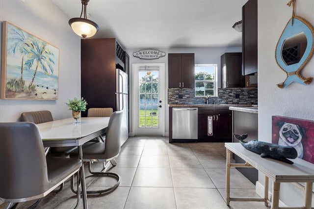 1 of 23 - 1417 N Andrews Ave, Fort Lauderdale, FL