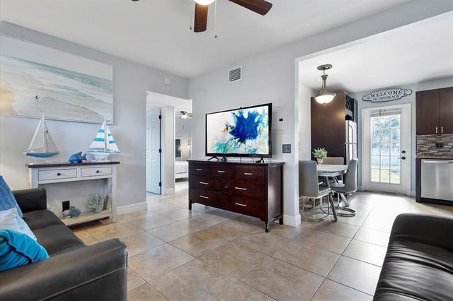 4 of 23 - 1417 N Andrews Ave, Fort Lauderdale, FL