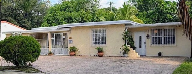 2 of 13 - 641 Ne 140th St, North Miami, FL