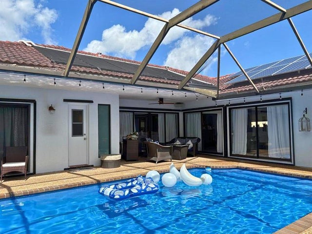 3 of 27 - 4111 Nw 70th Way, Coral Springs, FL