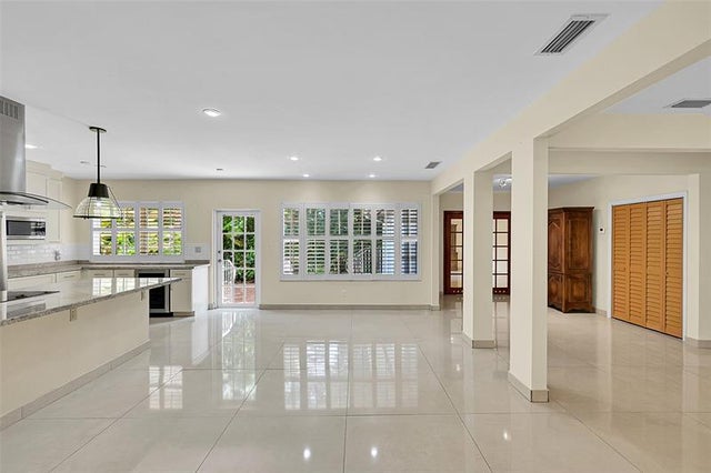 4 of 52 - 1401 Red Rd, Coral Gables, FL