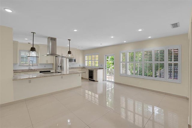 5 of 52 - 1401 Red Rd, Coral Gables, FL