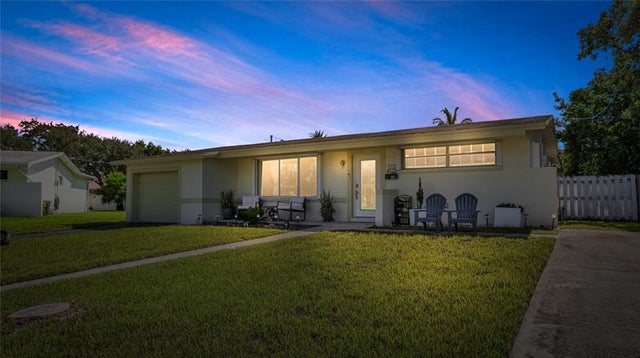 1 of 24 - 2250 Nw 79th Ave, Sunrise, FL