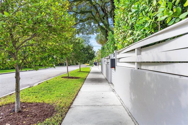 5 of 56 - 217 Se 16th Ave, Fort Lauderdale, FL
