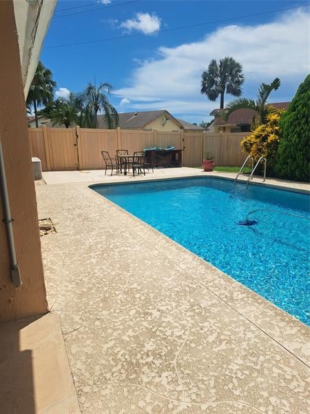 3 of 6 - 861 Sw 55th Way, Margate, FL