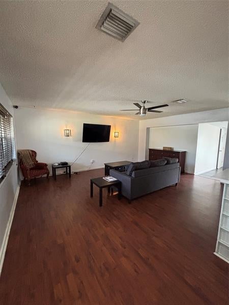 3 of 17 - 1137 Nw 16th Ct, Fort Lauderdale, FL