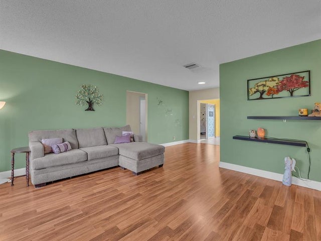 5 of 25 - 4623 Nw 46th St, Tamarac, FL