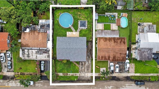 2 of 38 - 7161 Pershing St, Hollywood, FL