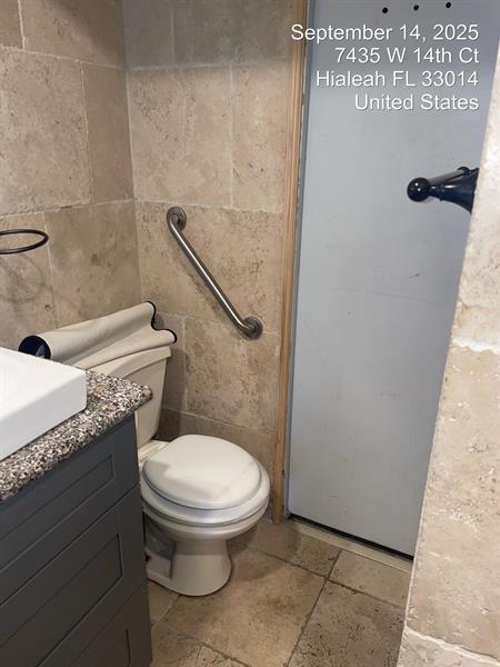 3 of 6 - 7405 W 14th Ct, Hialeah, FL