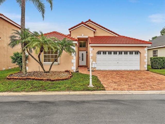 2 of 41 - 255 Somerset Way, Weston, FL
