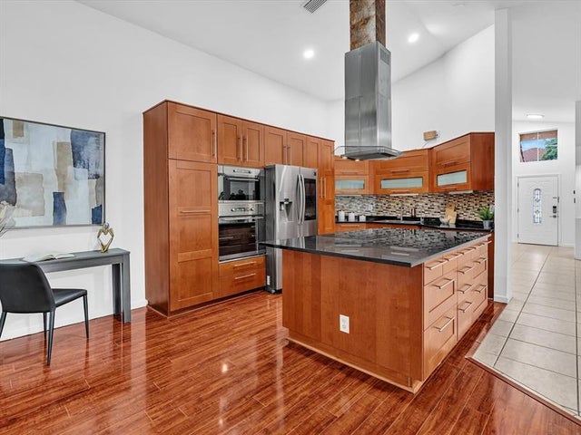 3 of 41 - 255 Somerset Way, Weston, FL