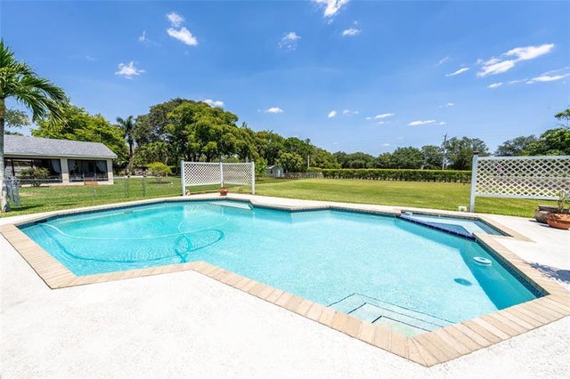 2 of 60 - 2980 Sw 154th Ln, Davie, FL