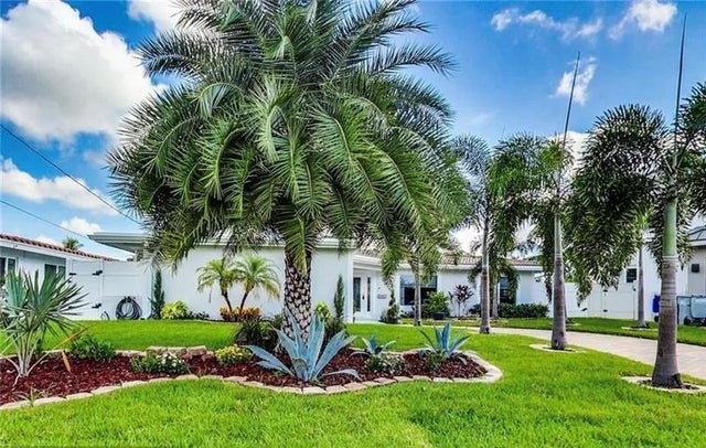 2 of 42 - 361 Se 9th Ct, Pompano Beach, FL