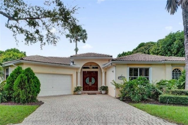 1 of 42 - 8128 Sw 172nd Ter, Palmetto Bay, FL