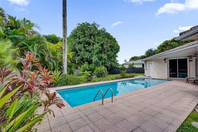 5 of 42 - 8128 Sw 172nd Ter, Palmetto Bay, FL