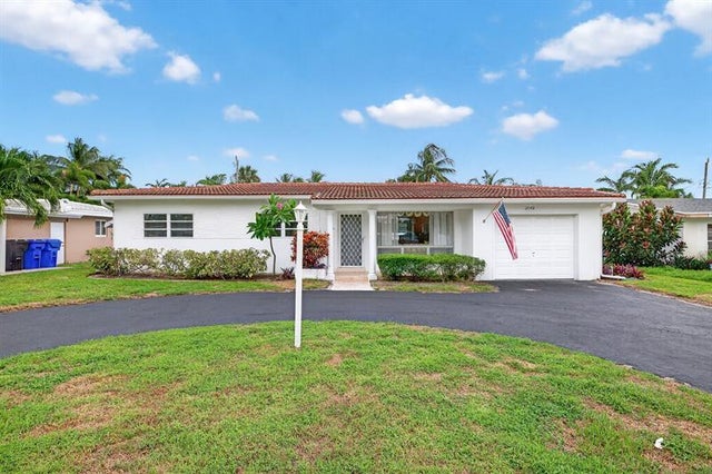 3 of 75 - 2048 Coco Palm Pl, Lauderdale By The Sea, FL