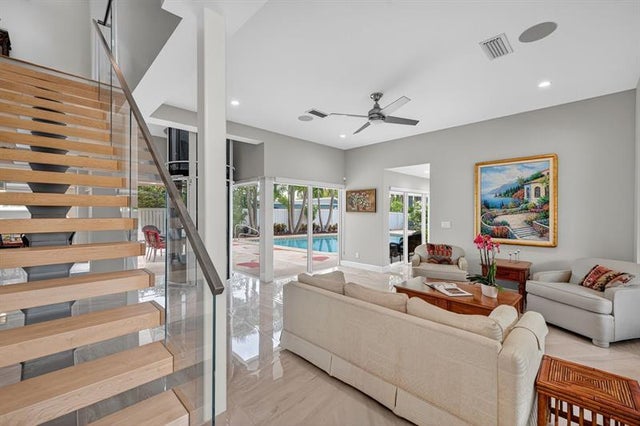 3 of 98 - 2024 Harbourview Drive, Fort Lauderdale, FL