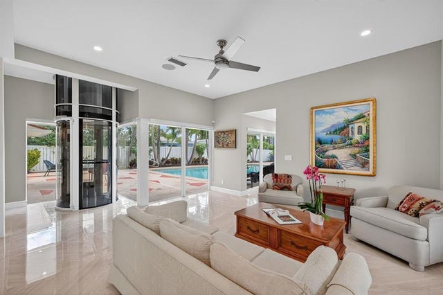 4 of 98 - 2024 Harbourview Drive, Fort Lauderdale, FL