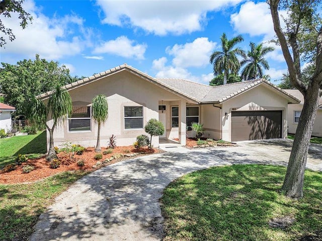 2 of 50 - 4511 Nw 49th Ct, Coconut Creek, FL