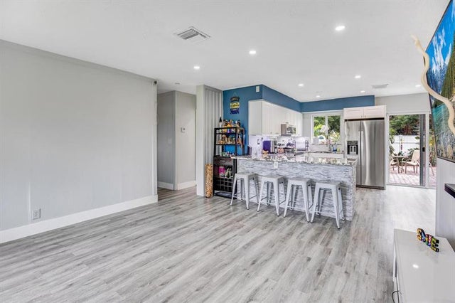 3 of 25 - 600 Sw 14th Pl, Deerfield Beach, FL