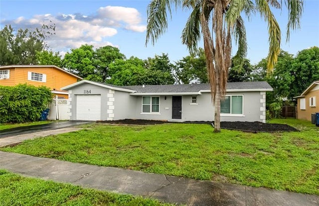 2 of 19 - 1164 Nw 45th Ter, Lauderhill, FL