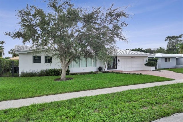 2 of 46 - 2210 Ne 61st Ct, Fort Lauderdale, FL