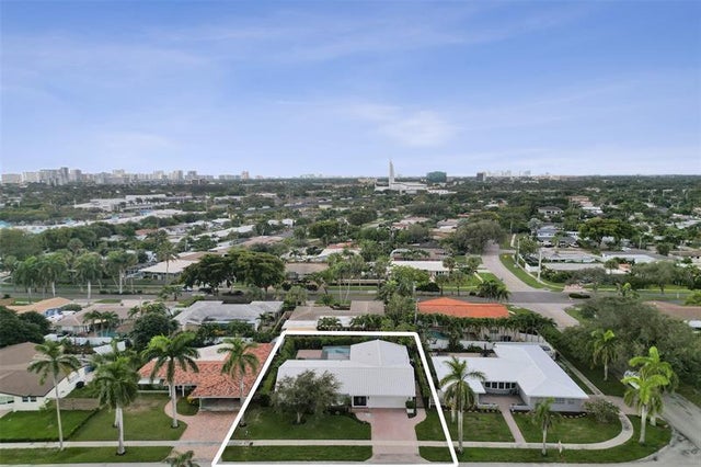 5 of 46 - 2210 Ne 61st Ct, Fort Lauderdale, FL