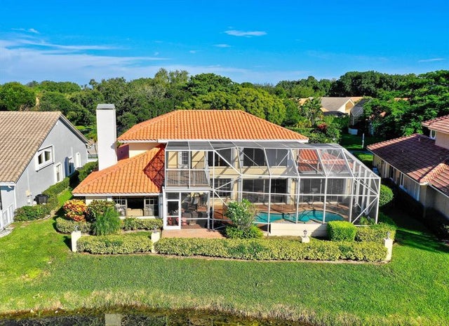 4 of 70 - 12422 Classic Dr, Coral Springs, FL