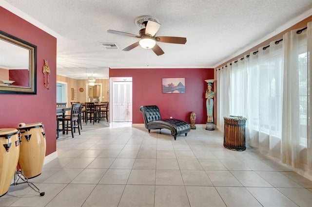 5 of 39 - 8010 Nw 103rd Ave, Tamarac, FL