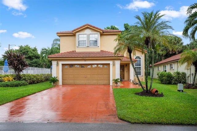 1 of 36 - 18241 Nw 8th St, Pembroke Pines, FL