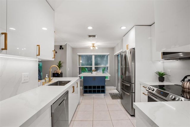 3 of 36 - 18241 Nw 8th St, Pembroke Pines, FL