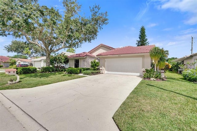 3 of 33 - 8860 Boatswain Dr, Boynton Beach, FL