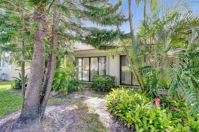 4 of 33 - 8860 Boatswain Dr, Boynton Beach, FL