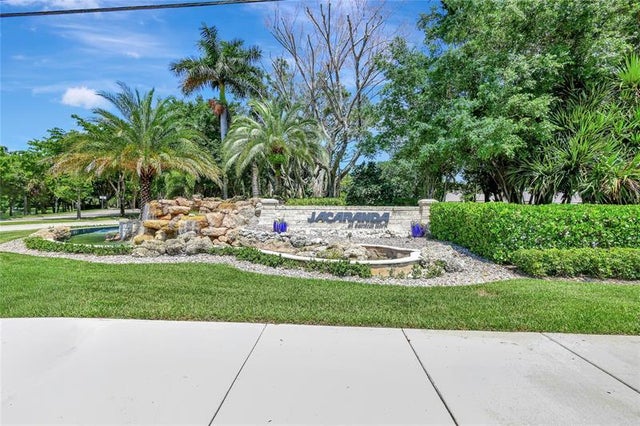 3 of 48 - 9963 Nw 2nd Ct, Plantation, FL