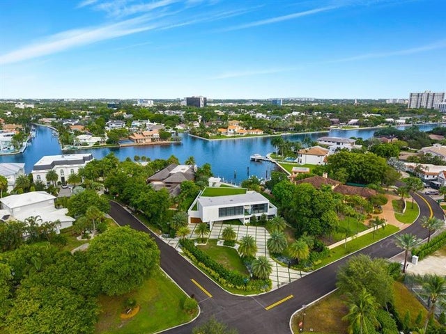 2 of 61 - 19 Gatehouse Rd, Sea Ranch Lakes, FL