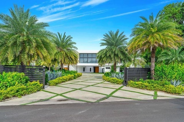 3 of 61 - 19 Gatehouse Rd, Sea Ranch Lakes, FL