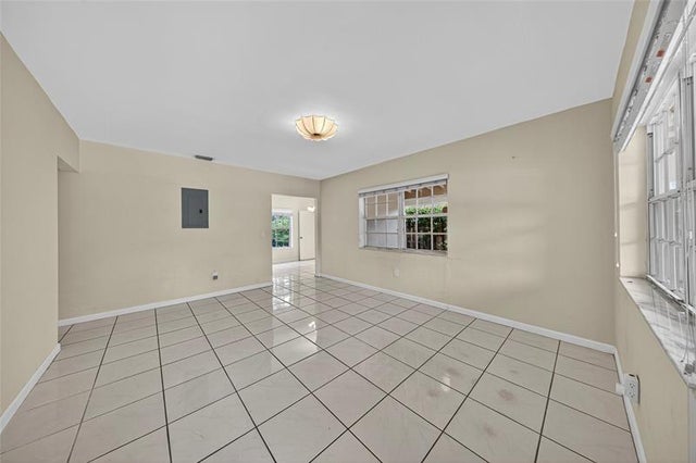 3 of 32 - 1412 Ne 14th Pl, Fort Lauderdale, FL