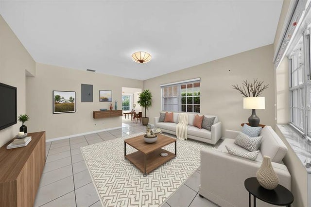 4 of 32 - 1412 Ne 14th Pl, Fort Lauderdale, FL