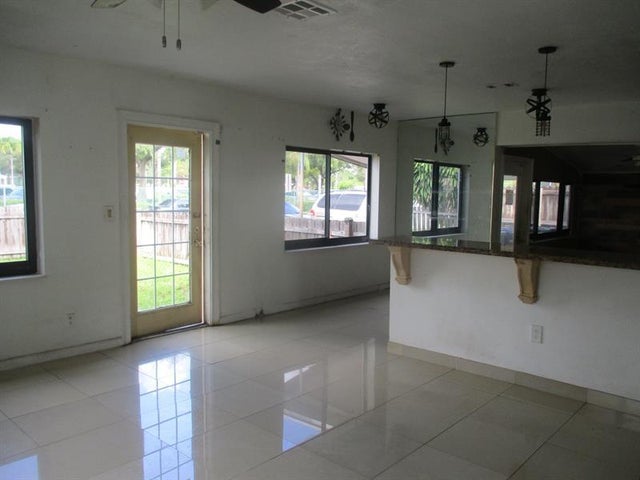 3 of 13 - 1220 Nw 7th Ter, Fort Lauderdale, FL