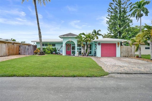 2 of 28 - 2531 Flamingo Ln, Fort Lauderdale, FL
