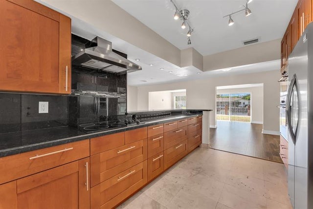 4 of 34 - 2940 Ne 19th St, Pompano Beach, FL