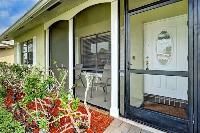2 of 40 - 8240 Nw 94th Ave, Tamarac, FL