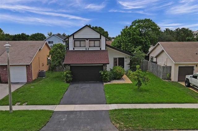 4 of 57 - 3253 Nw 104 Ave, Sunrise, FL