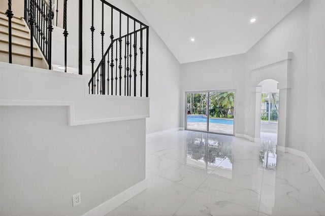 4 of 48 - 387 Sw 163rd Ave, Pembroke Pines, FL